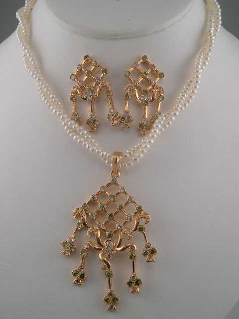 Indian  Bead and Gamestone Jewelry - Kundan